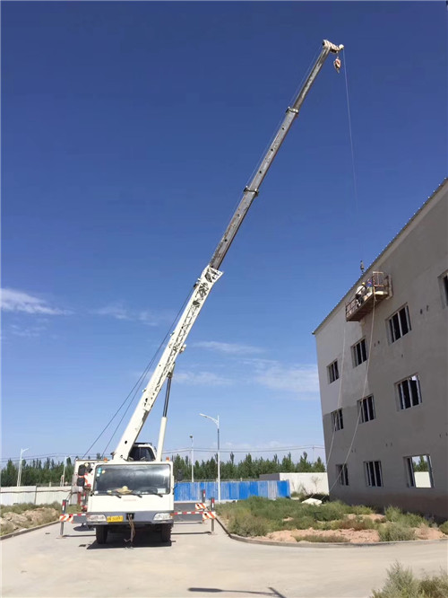 门头沟区“轻装强干”—— 吊车的 “轻量化臂架” 技术